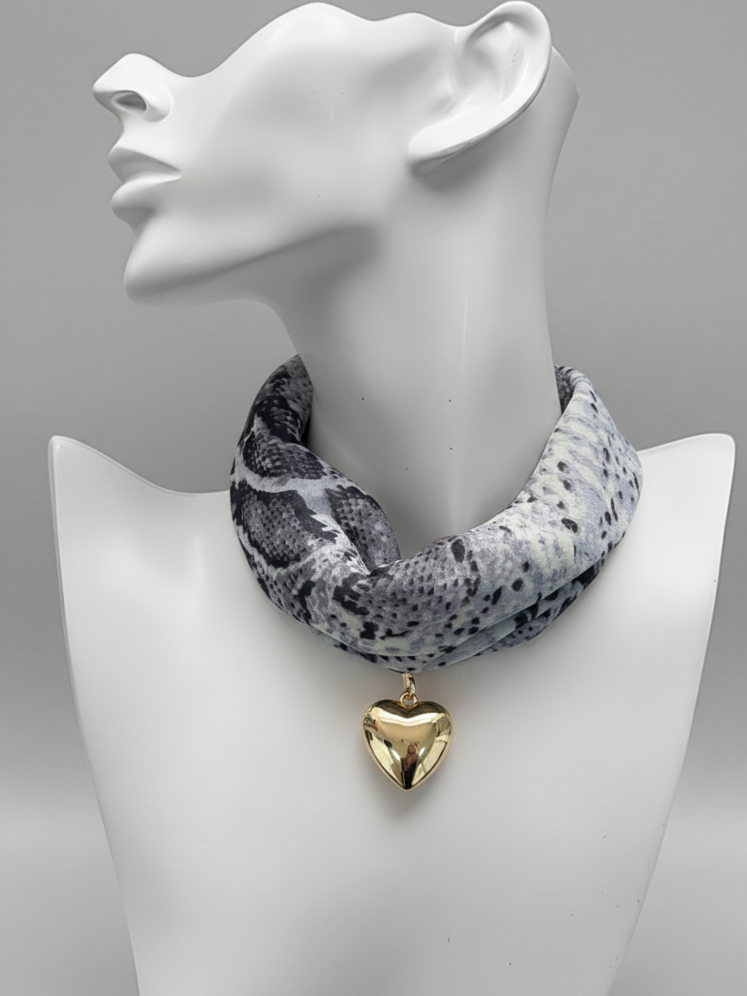 Collar