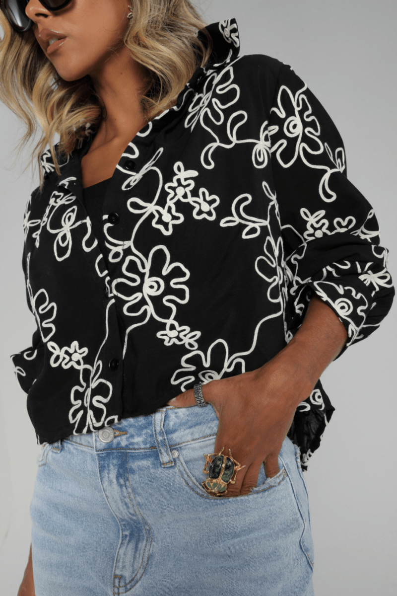Camisa Floral Negra - Lola Mora